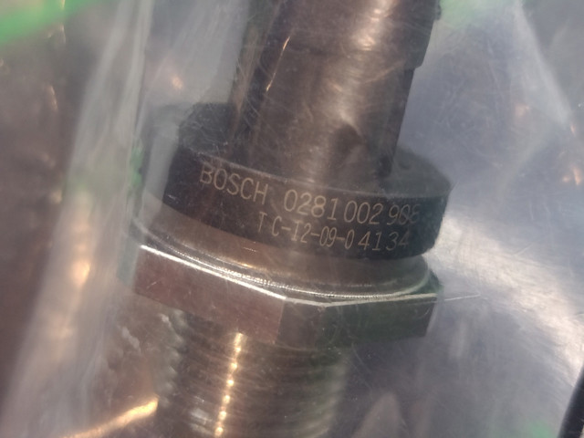 BOSCH 0281002908 Датчик давления топлива в наличии Кривой Рог