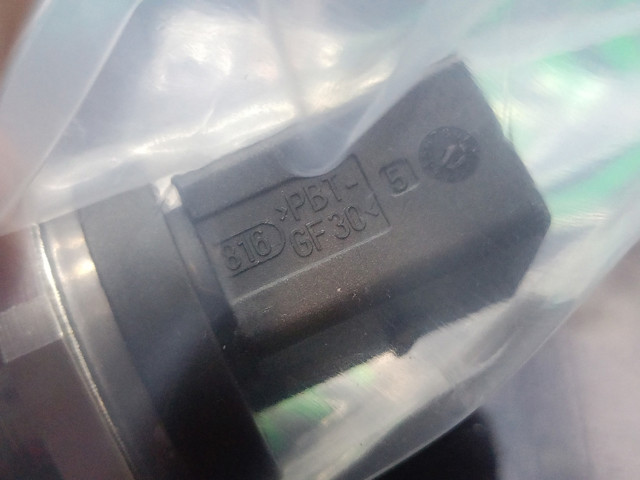 0281002942 BOSCH Датчик давления топлива купить в Кривой Рог