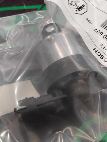 Клапан регулировки давления топлива 0928400607 BOSCH