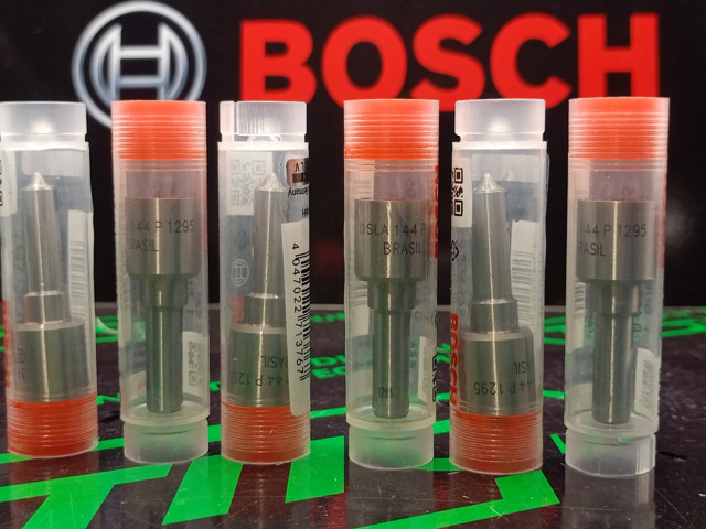 BOSCH DSLA144P1295 Распылитель дизельной форсунки в наличии Николаев