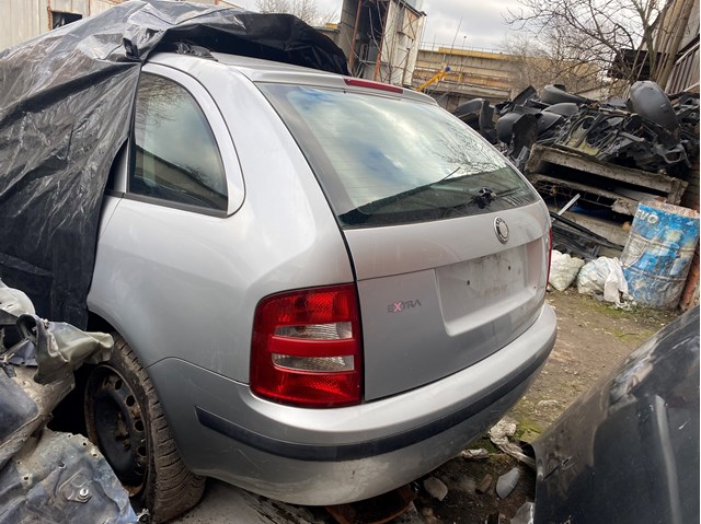 6Y9807421 VAG Задний бампер купить в Львов