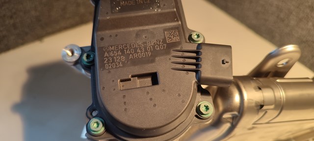 Клапан EGR системы рециркуляции отработавших газов A6541404301 MERCEDES