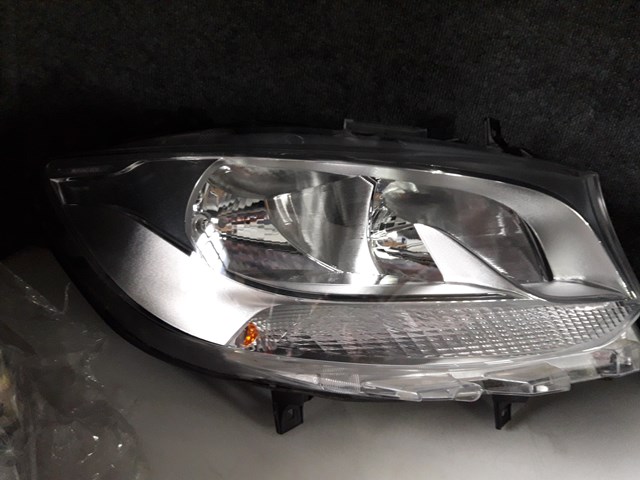 Фара передняя правая A9109060100 MERCEDES