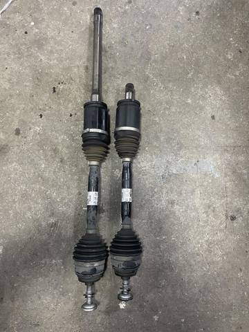 Привод правый 31608643184 BMW