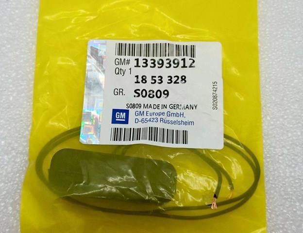 GM 13393912 Кнопка привода замка багажника в наличии Запорожье