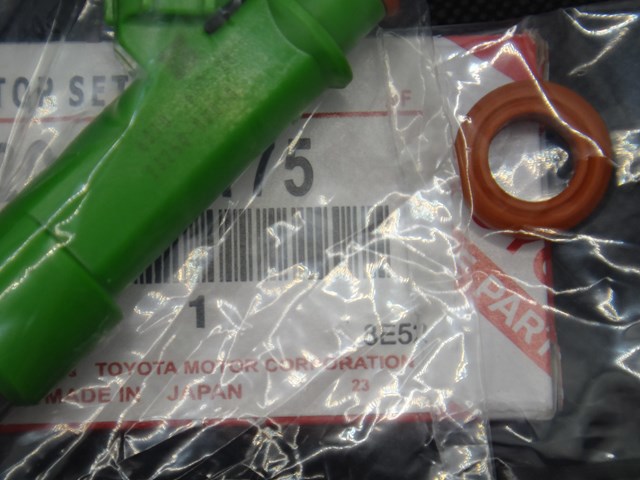 2320939175 TOYOTA Топливные форсунки купить в Полтава