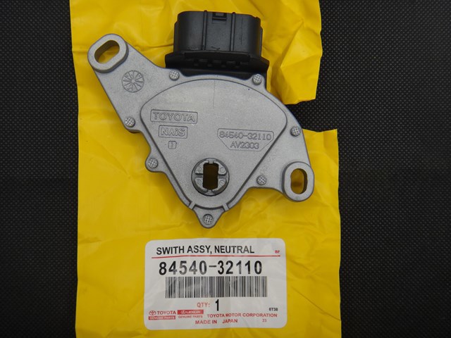 TOYOTA 8454032110 Датчик положения селектора АКПП в наличии Ровно