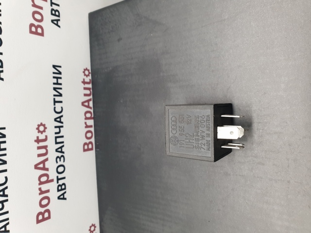 Реле стеклоочистителя Ауди 80 B4
