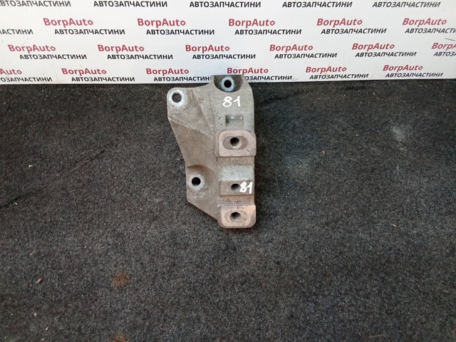 Кронштейн подушки КПП, левый 1J0199117Q VAG