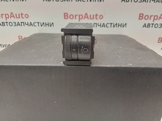 Кнопка (регулятор) корректора фар 1U0941333C VAG
