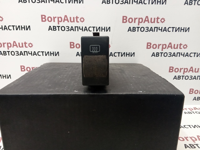 Выключатель обогрева заднего стекла 4D0941503 VAG