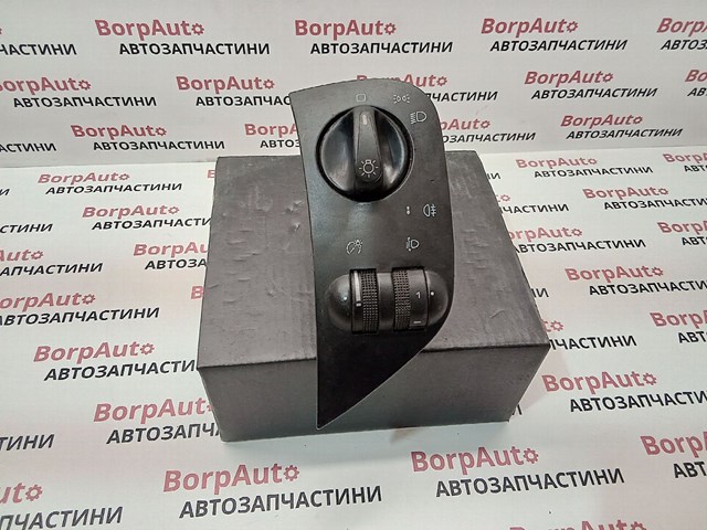 Переключатель света фар на "торпедо" 6K1941531B VAG