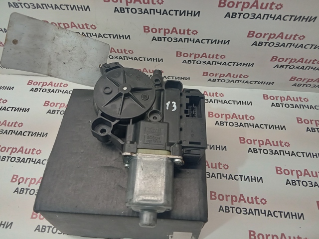 VAG 6R0959802CD Мотор стеклоподъемника двери передней правой в наличии Полтава