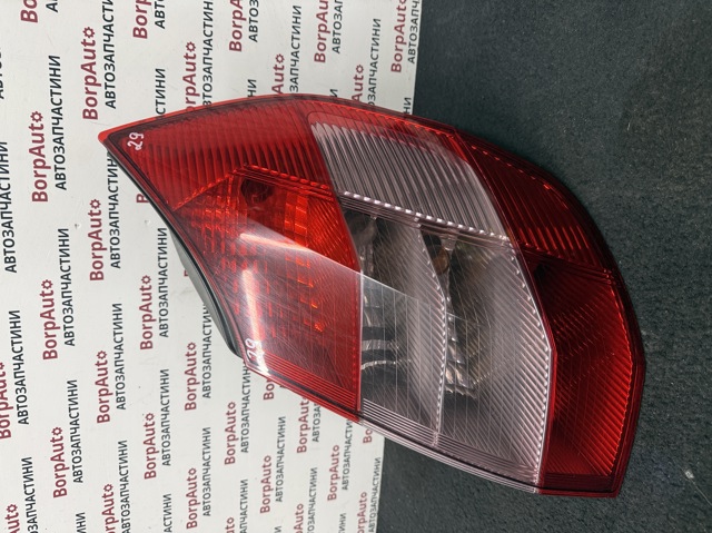 Фонарь задний правый 8200127702E RENAULT