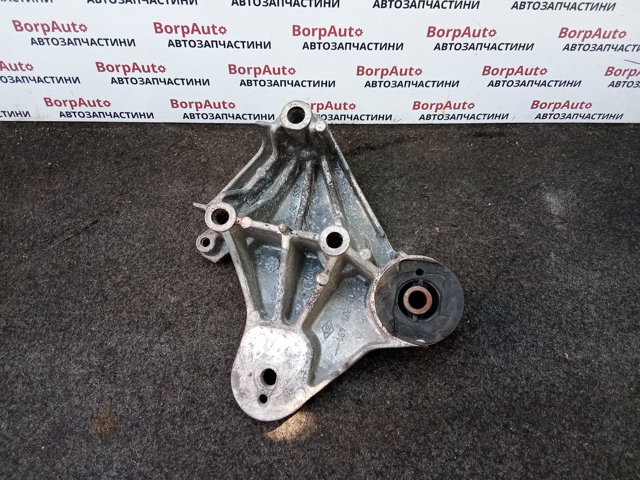 RENAULT 8200367491 в наличии Черновцы