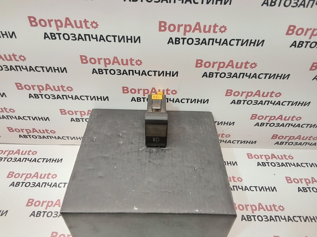 Кнопка включения противотуманок задних 893941563 VAG