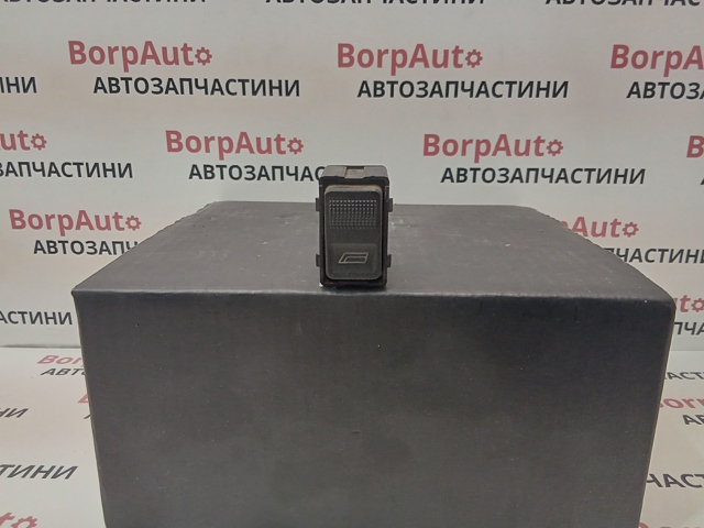 Кнопка подъемника переднего левого стекла 89395985501C VAG