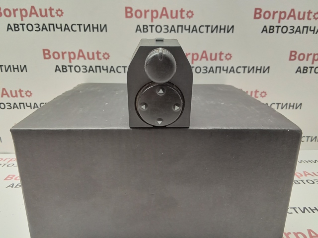 Регулятор зеркал 8D0959565A VAG