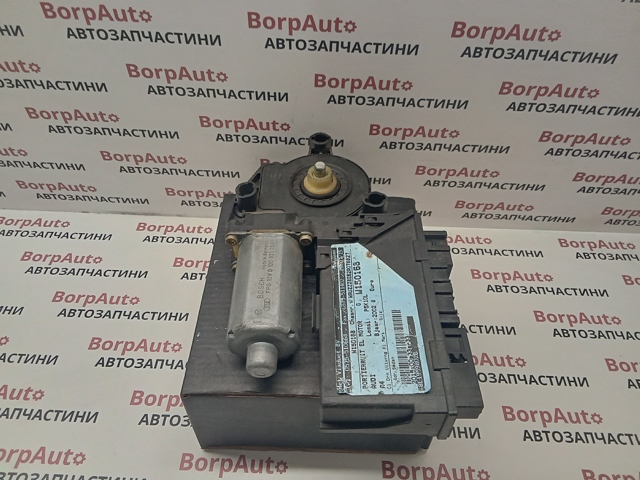 Мотор стеклоподъемника двери передней, правой 8E1959802B VAG