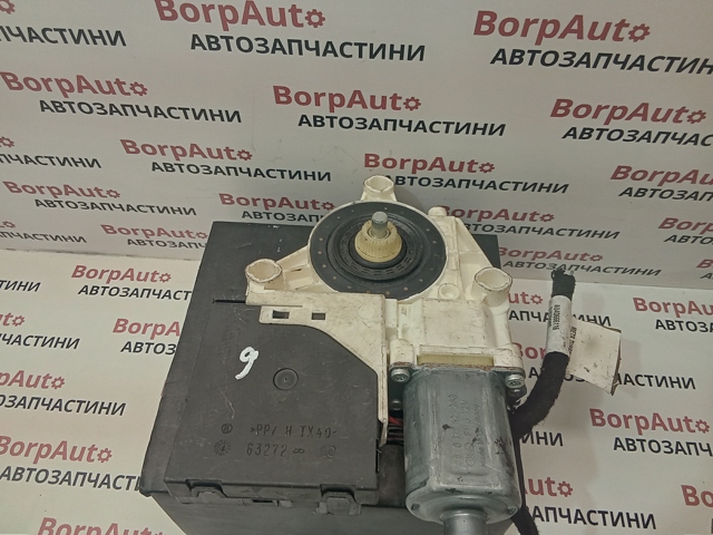 Мотор стеклоподъемника двери задней, правой 8P4959802F VAG