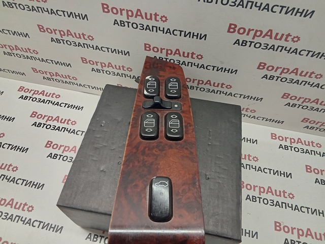 Кнопочный блок управления стеклоподъемником передний левый A2208201010 MERCEDES