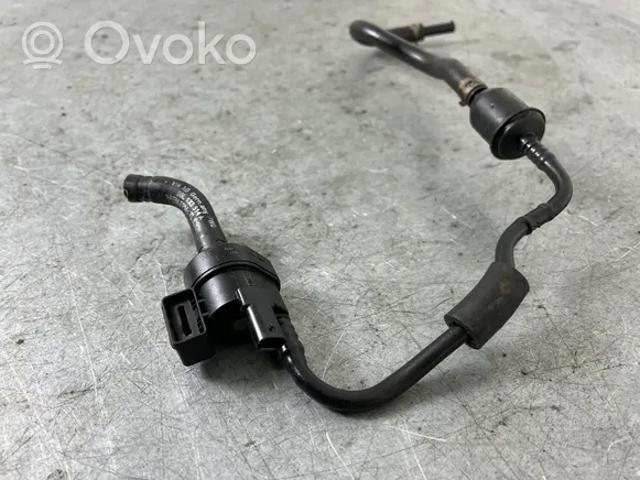 Válvula de ventilação dos gases do tanque de combustível 06H906517K VAG