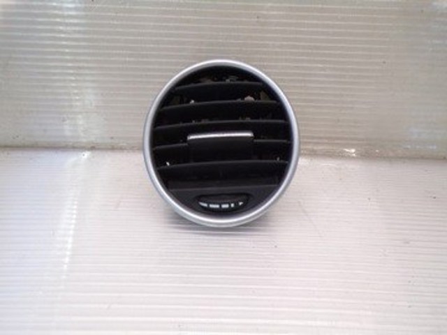 Grelha de ventilação de salão no "painel de instrumentos" 1648302154 Mercedes