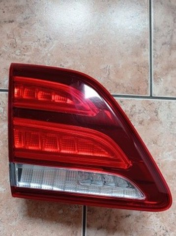 Lanterna traseira esquerda interna 1669065901 Mercedes