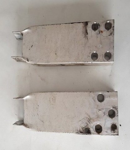 Consola de reforçador do pára-choque dianteiro 2136201600 Mercedes