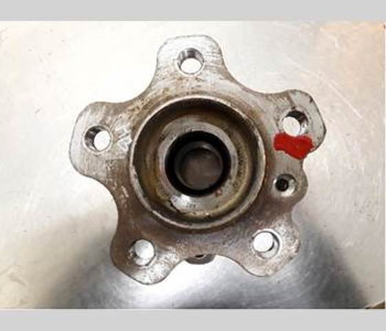 Cubo traseiro 33406890073 BMW