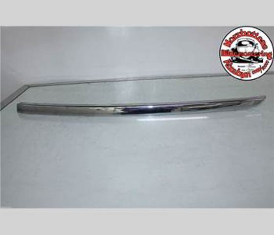 Moldura direita do pára-choque dianteiro 51117197292 BMW