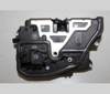 Fecho da porta traseira esquerda 51227318417 BMW