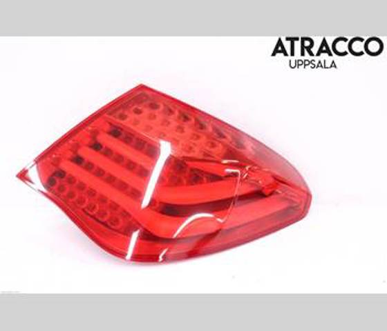 Lanterna traseira direita externa 63217182198 BMW
