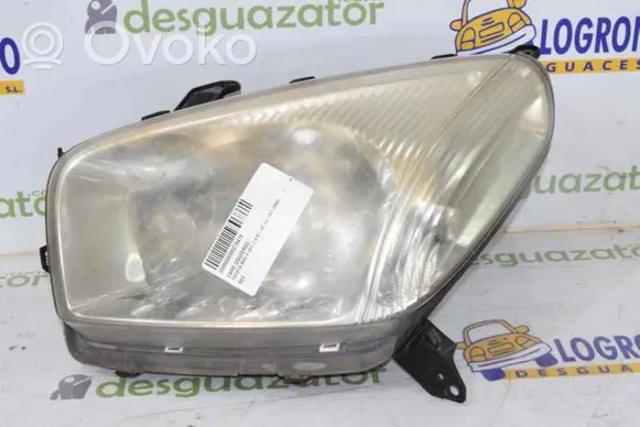 Luz esquerda 8115042160 Toyota