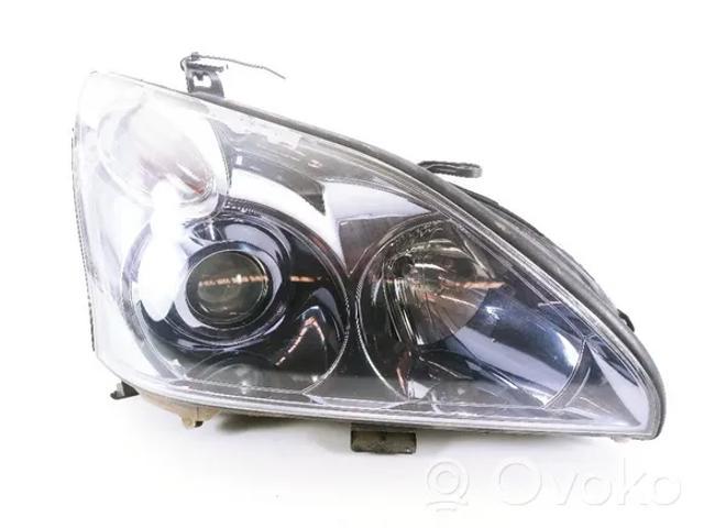 Luz esquerda 8118548210 Toyota