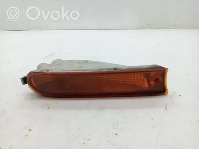 Pisca-pisca direito 8151042010 Toyota