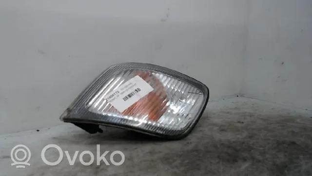 Pisca-pisca esquerdo 8152044010 Toyota