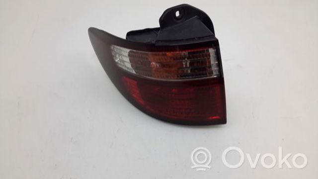 Lanterna traseira esquerda externa 8156128301 Toyota