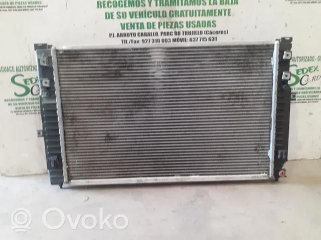 Radiador de esfriamento de motor 8D0121251D VAG