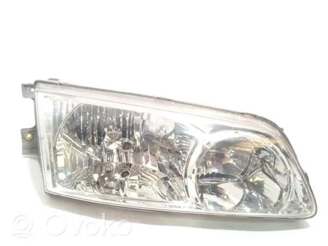 Luz direita 921044A510 Hyundai/Kia