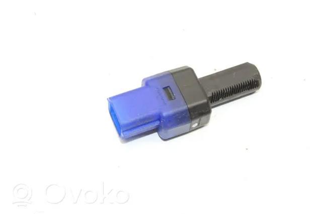 Sensor de ativação do sinal de parada 93810J3000 Hyundai/Kia