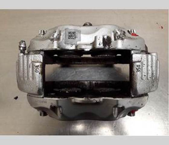 Suporte do freio dianteiro esquerdo A0034205183 Mercedes