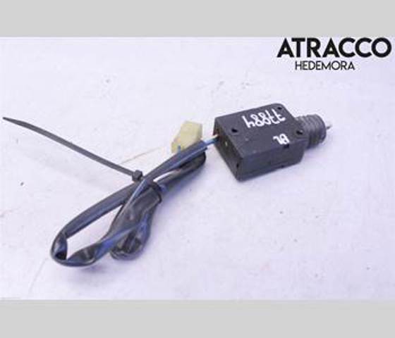 Motor acionador de abertura/fechamento de porta-malas (de 3ª/5ª porta traseira) A0048202542 Mercedes