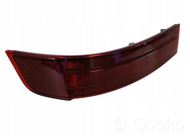 Retrorrefletor (refletor) do pára-choque traseiro direito A1648201274 Mercedes