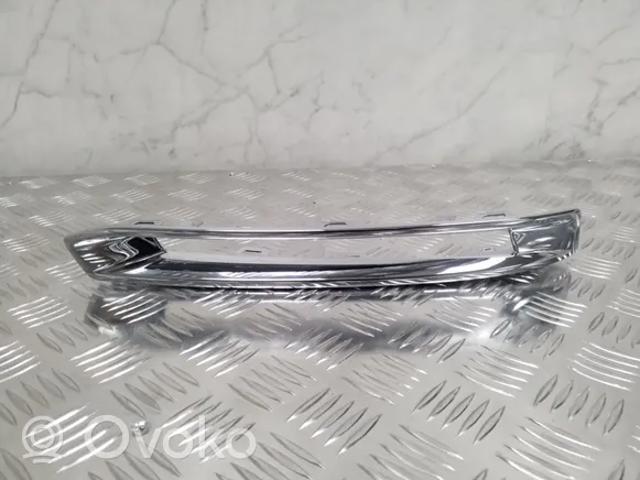 Borda (orla) das luzes de nevoeiro esquerda A1668851774 Mercedes