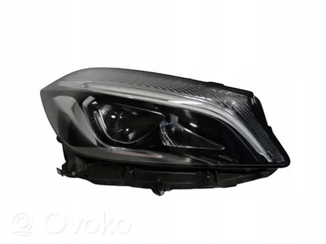 Luz direita A1769066000 Mercedes