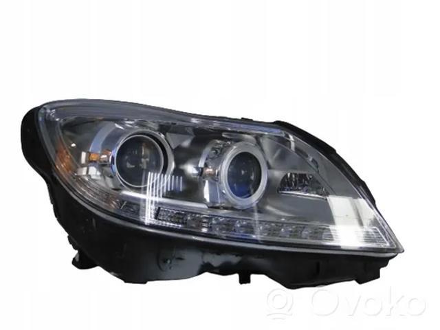 Luz direita A2168201839 Mercedes