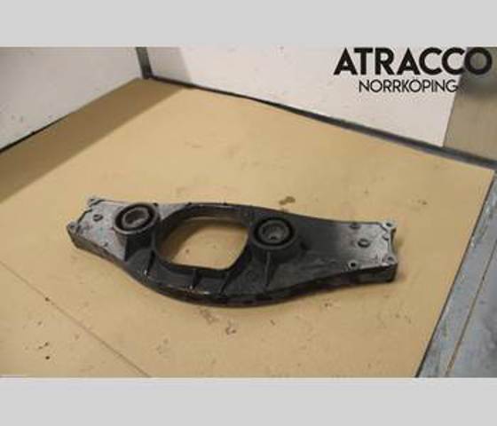 Consola (travessa) dianteira de redutor traseiro A2213503608 Mercedes