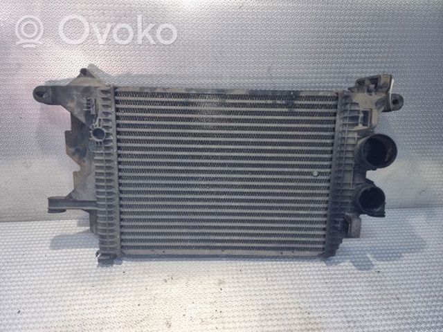 Radiador de intercooler A6685000300 Mercedes