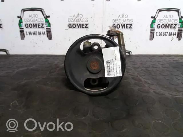 Bomba da Direção hidrâulica assistida D20132650C Mazda